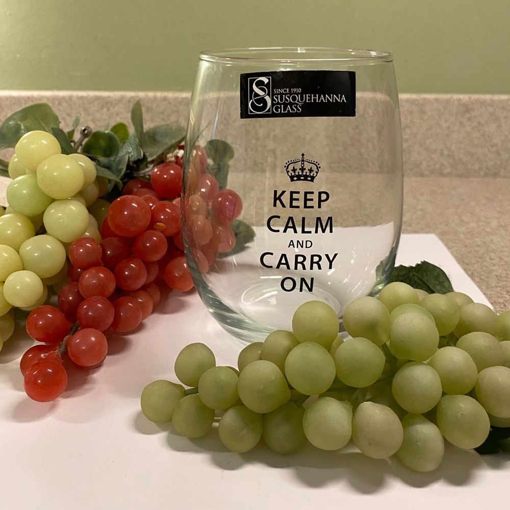 6/$20 SUSQUEHANNA "Keep Calm and Carry On" Stemless Wine Glass NWT
